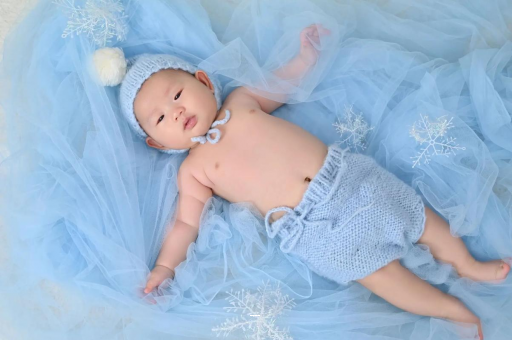 灌云宝宝吐奶频繁怎么回事